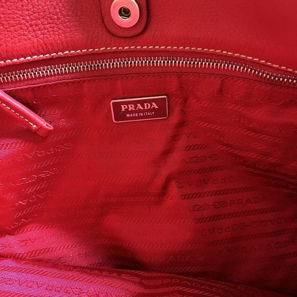 PRADA red leather bag - Picture 4 of 8